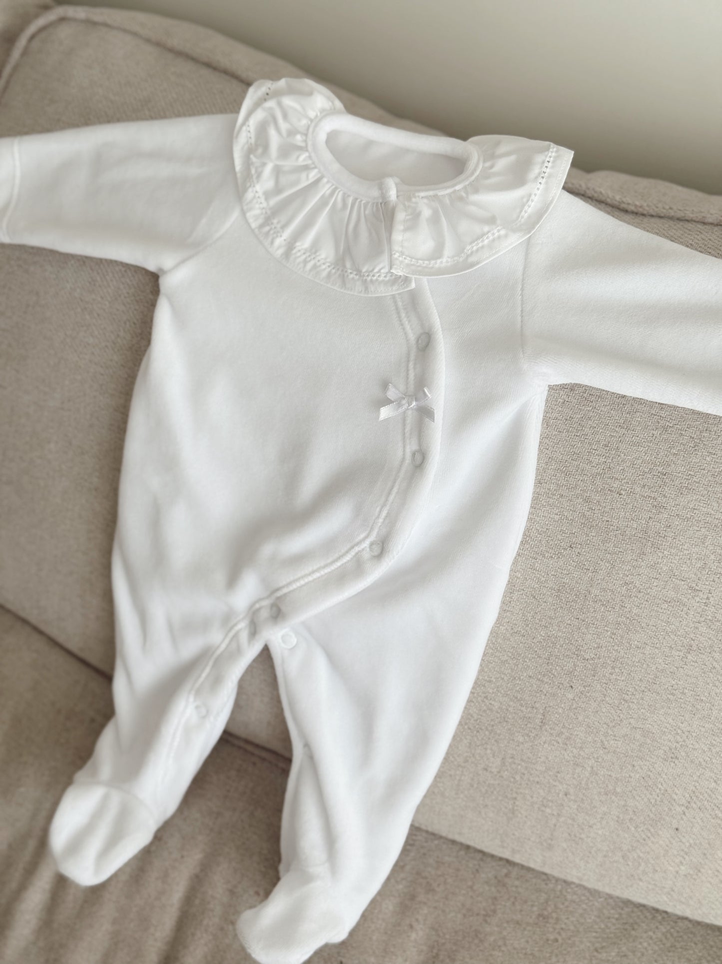 babygrow veludo com gola menina