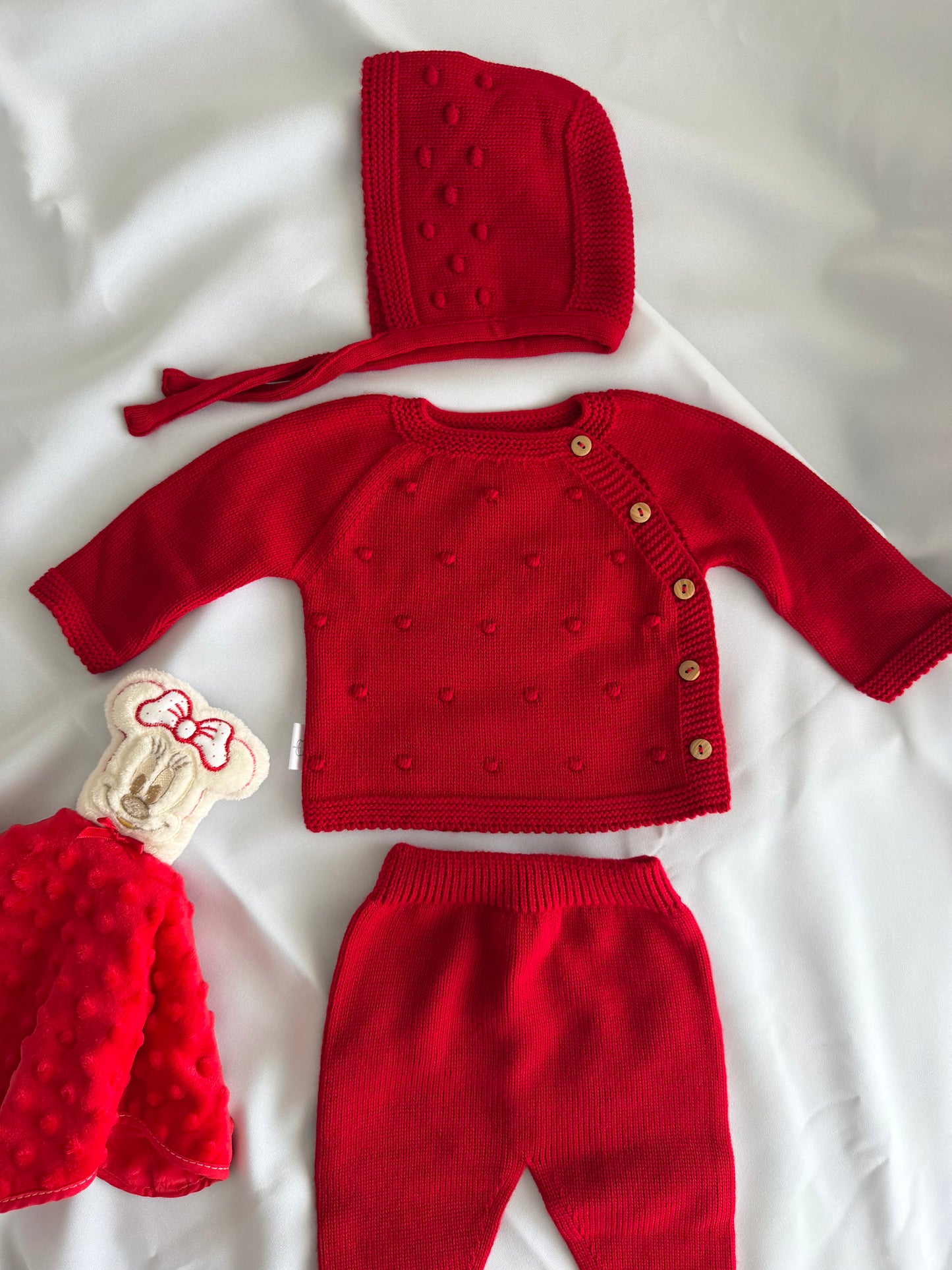 Conjunto casaco + gorro + calças