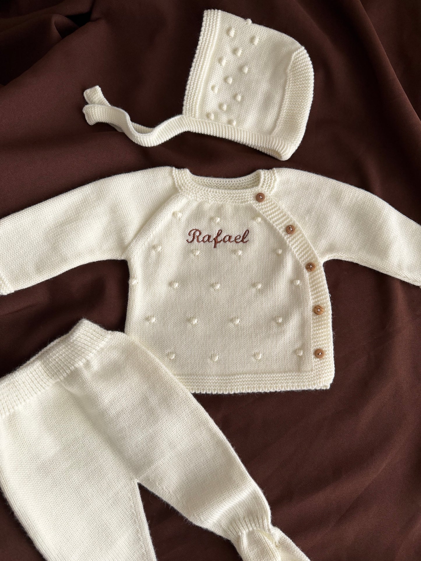 Conjunto casaco + gorro + calças