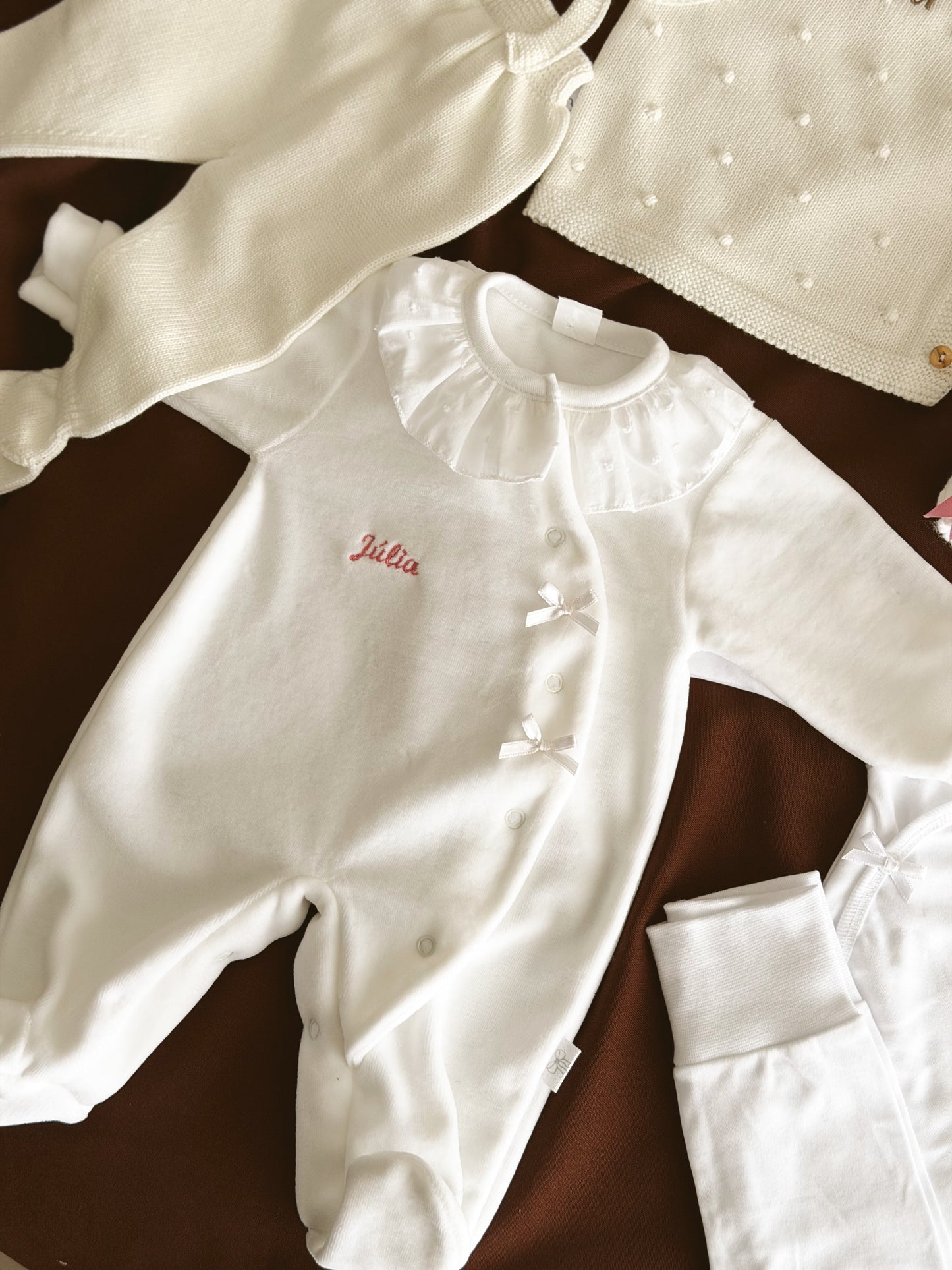 babygrow outono com gola menina